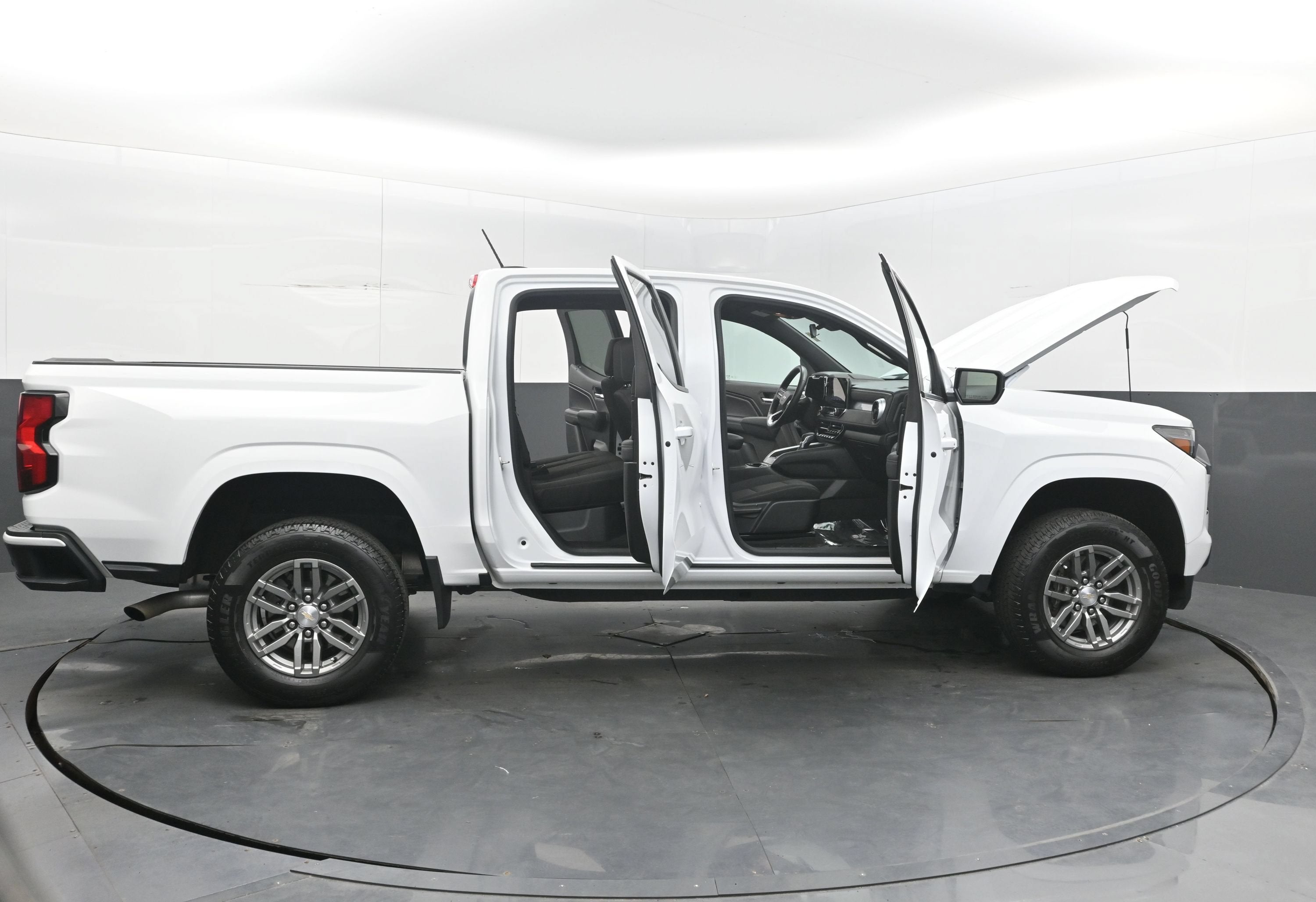 2023 Chevrolet Colorado 2WD LT