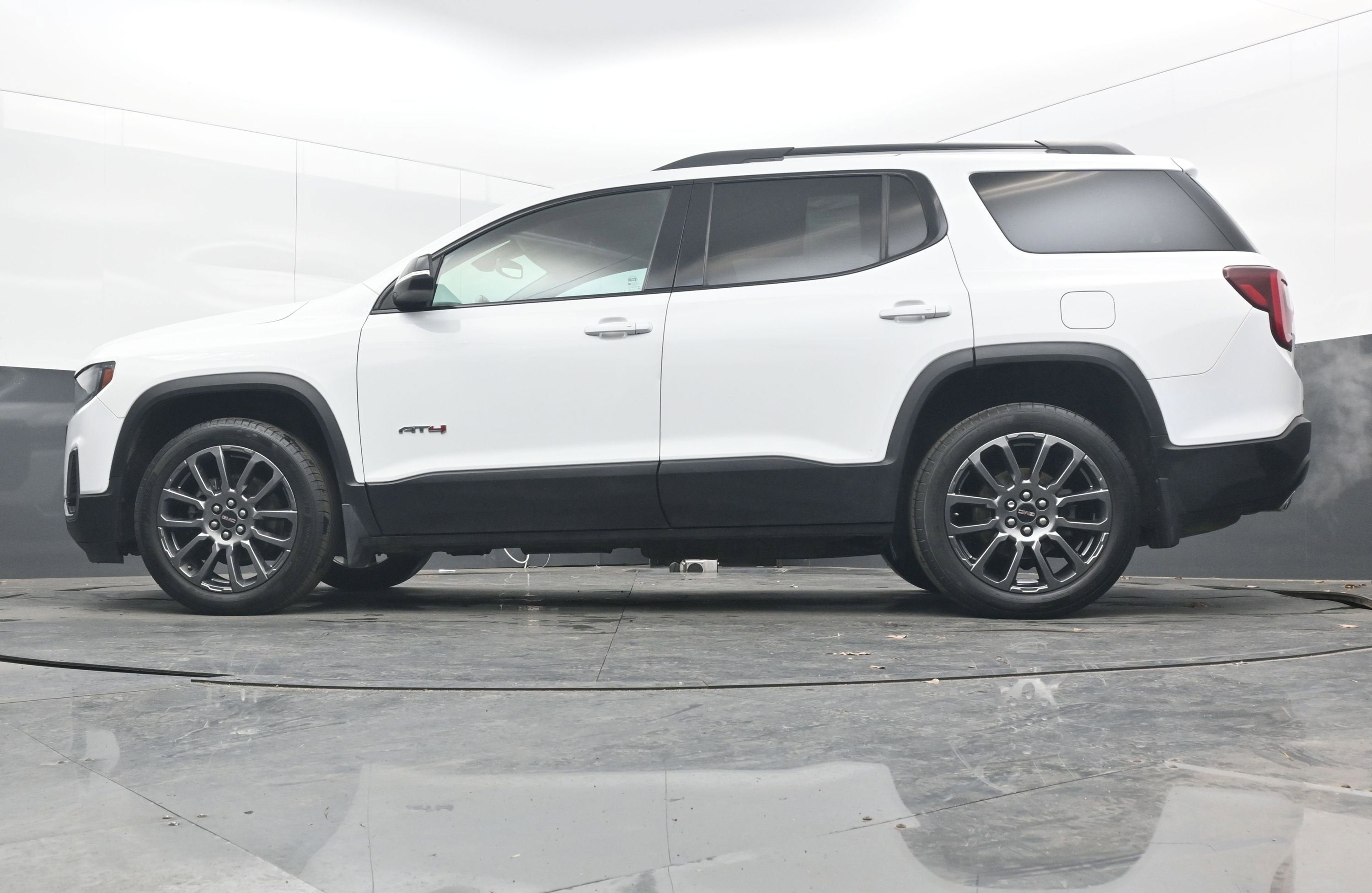 2021 GMC Acadia AT4