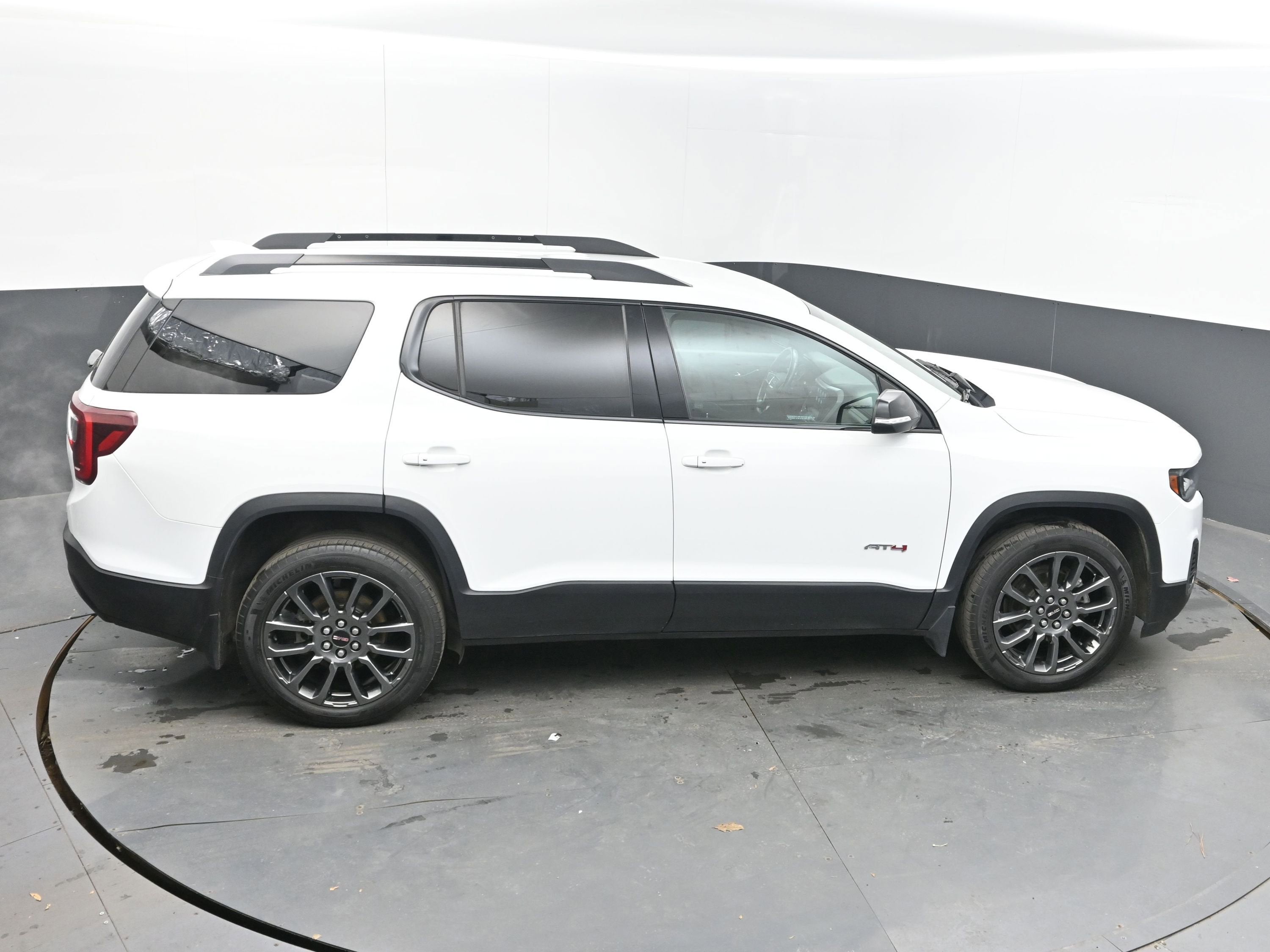 2021 GMC Acadia AT4