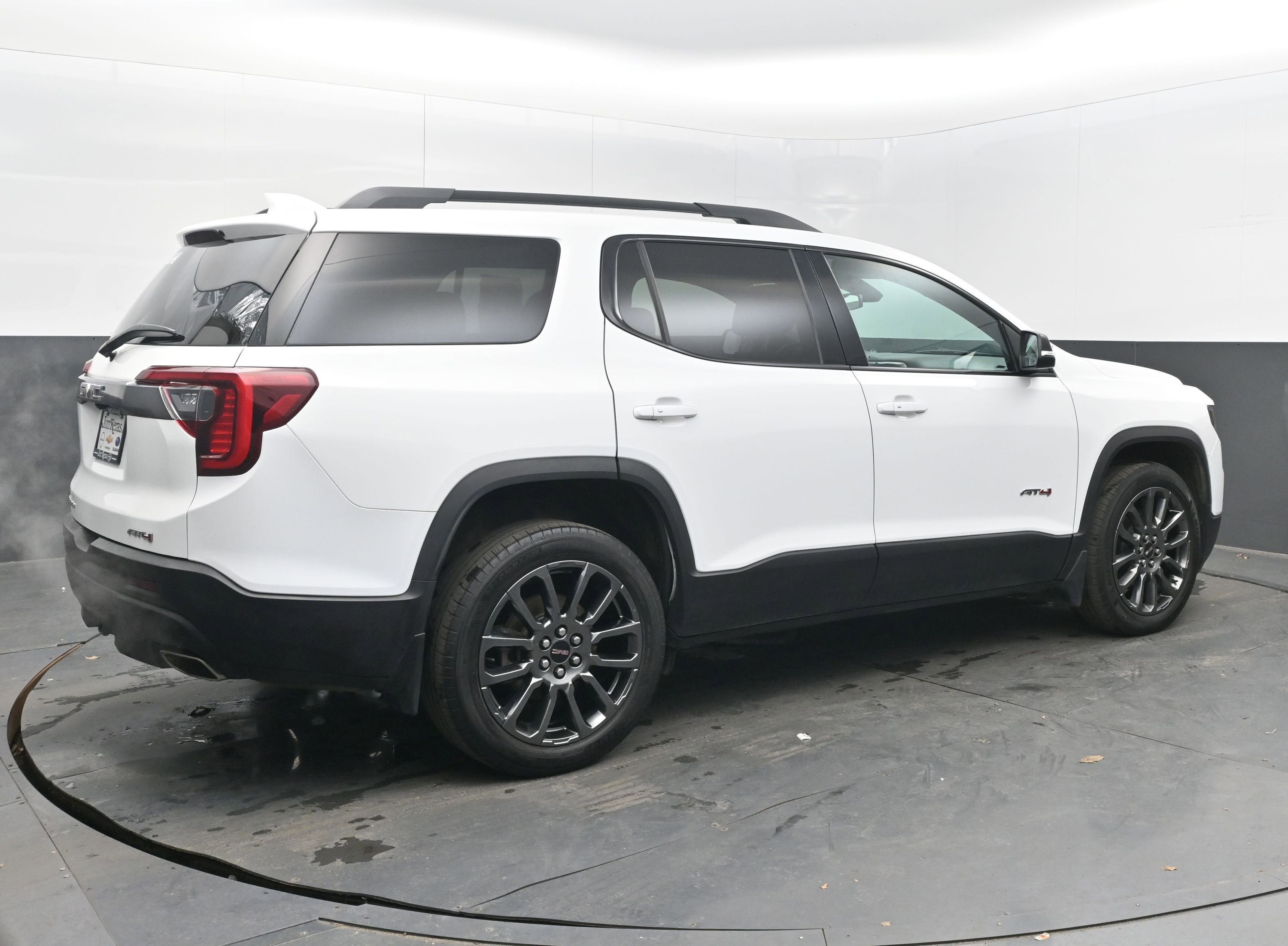 2021 GMC Acadia AT4