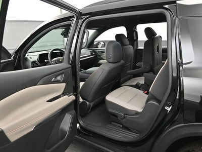 2025 Chevrolet Traverse FWD LT