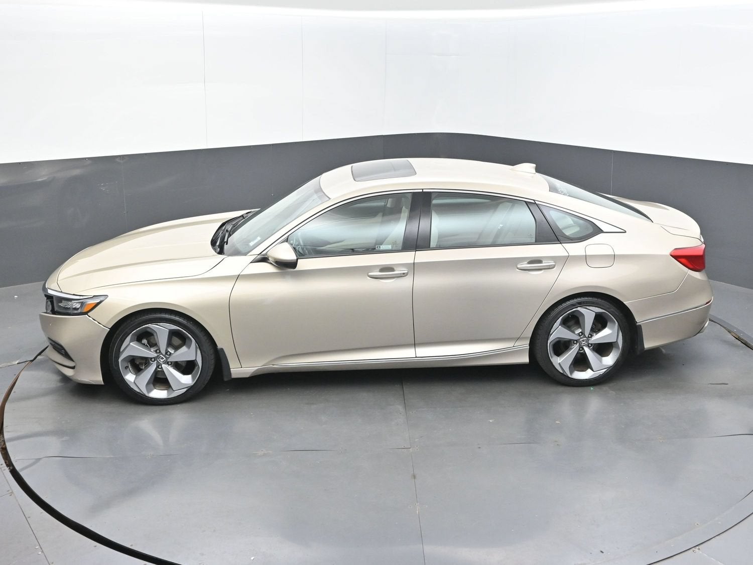 2019 Honda Accord Sedan Touring 2.0T