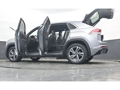 2024 Volkswagen Atlas Cross Sport 2.0T SEL R-Line