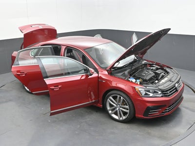 2017 Volkswagen Passat R-Line w/Comfort Pkg