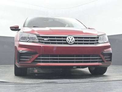 2017 Volkswagen Passat R-Line w/Comfort Pkg