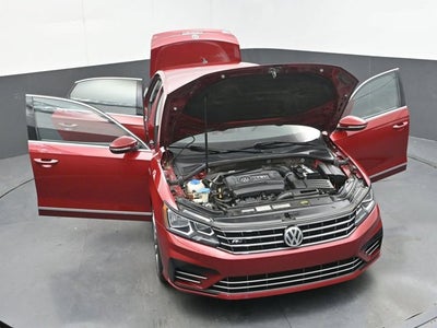 2017 Volkswagen Passat R-Line w/Comfort Pkg