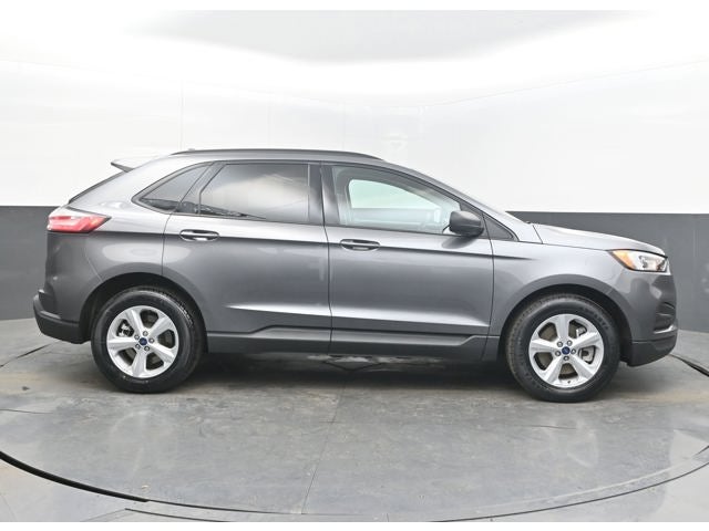 2021 Ford Edge SE
