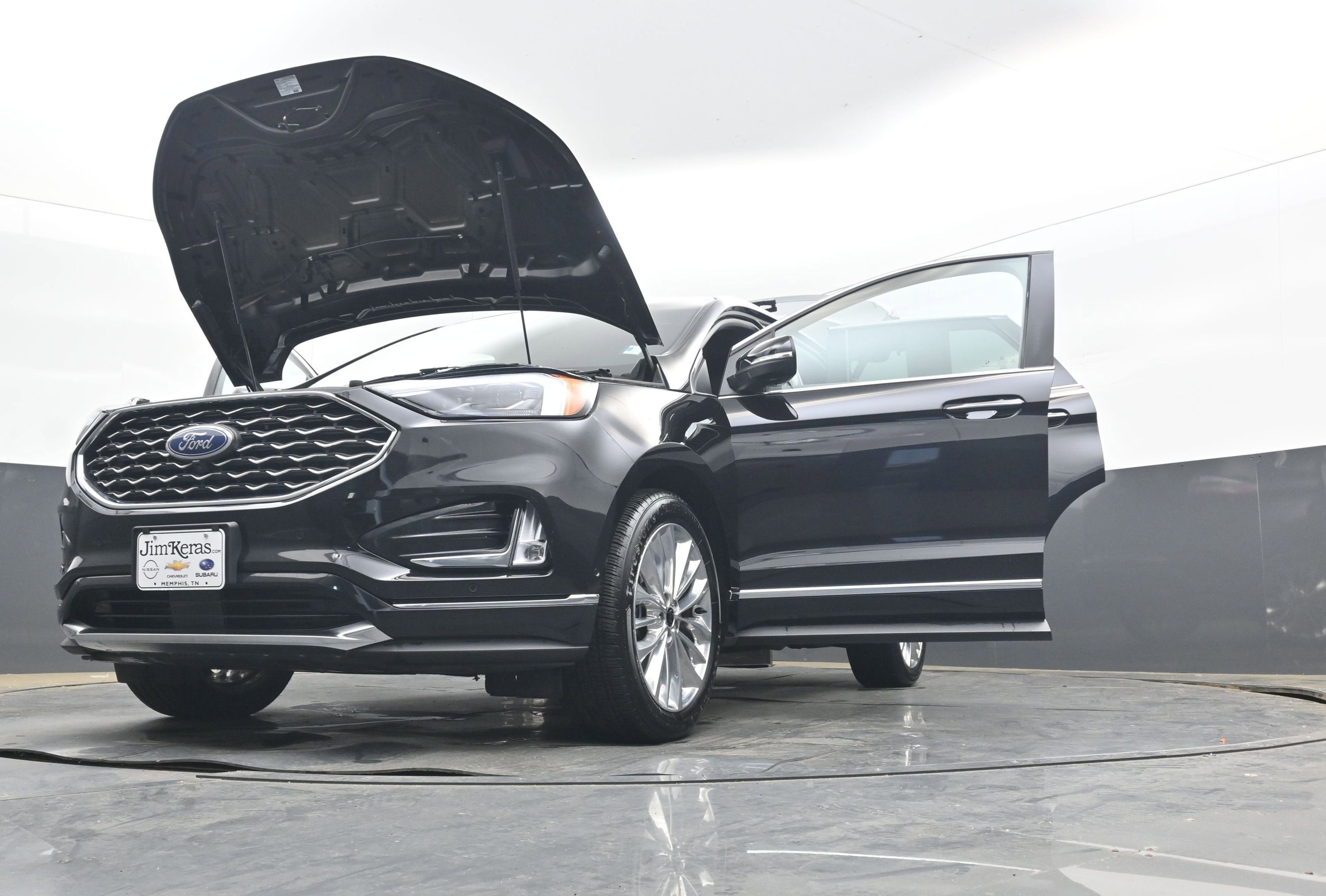 2020 Ford Edge Titanium