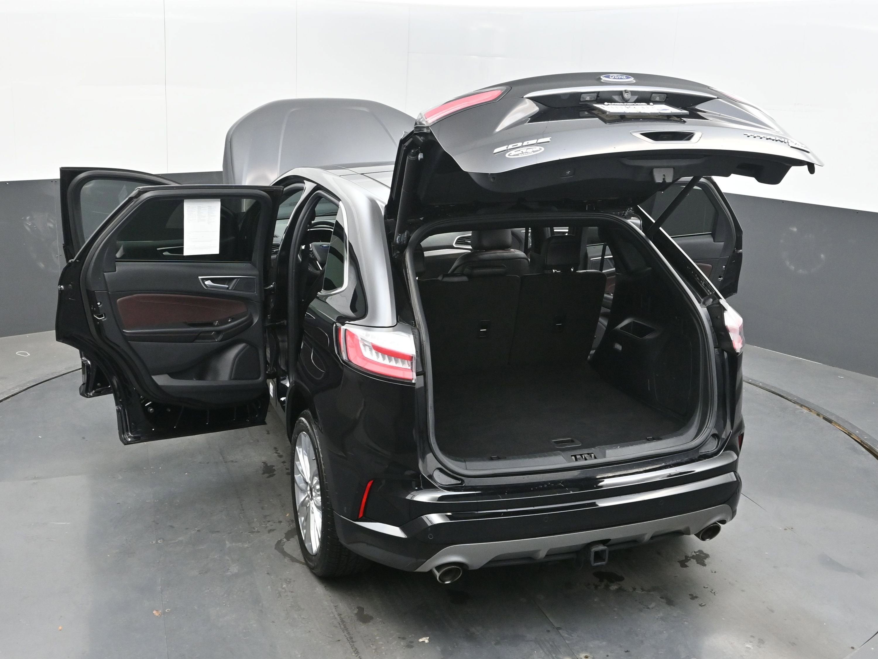 2020 Ford Edge Titanium