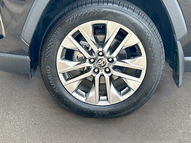 2024 Toyota RAV4 XLE Premium