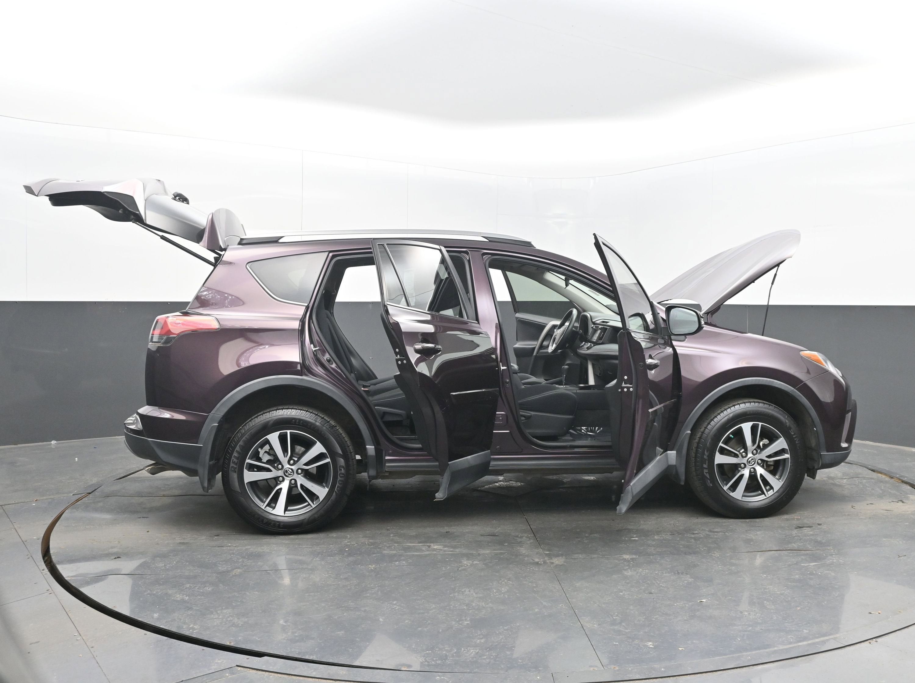 2018 Toyota RAV4 XLE