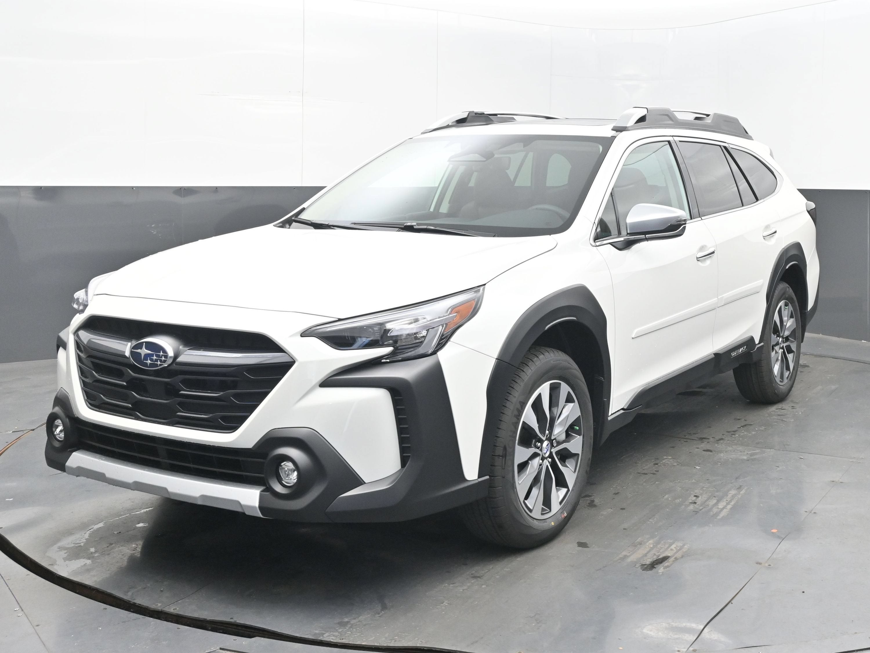 2025 Subaru Outback Touring