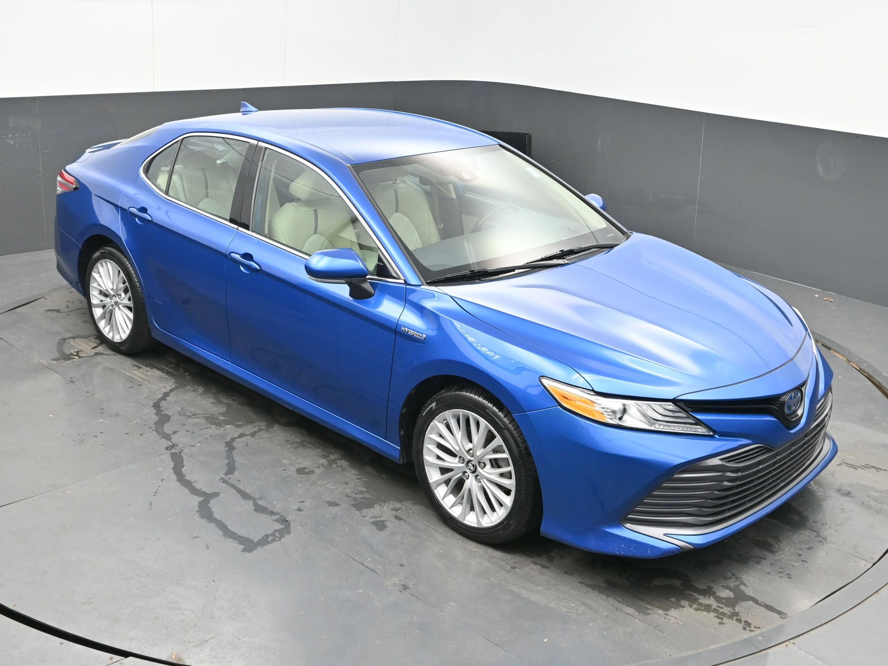 2019 Toyota Camry XLE