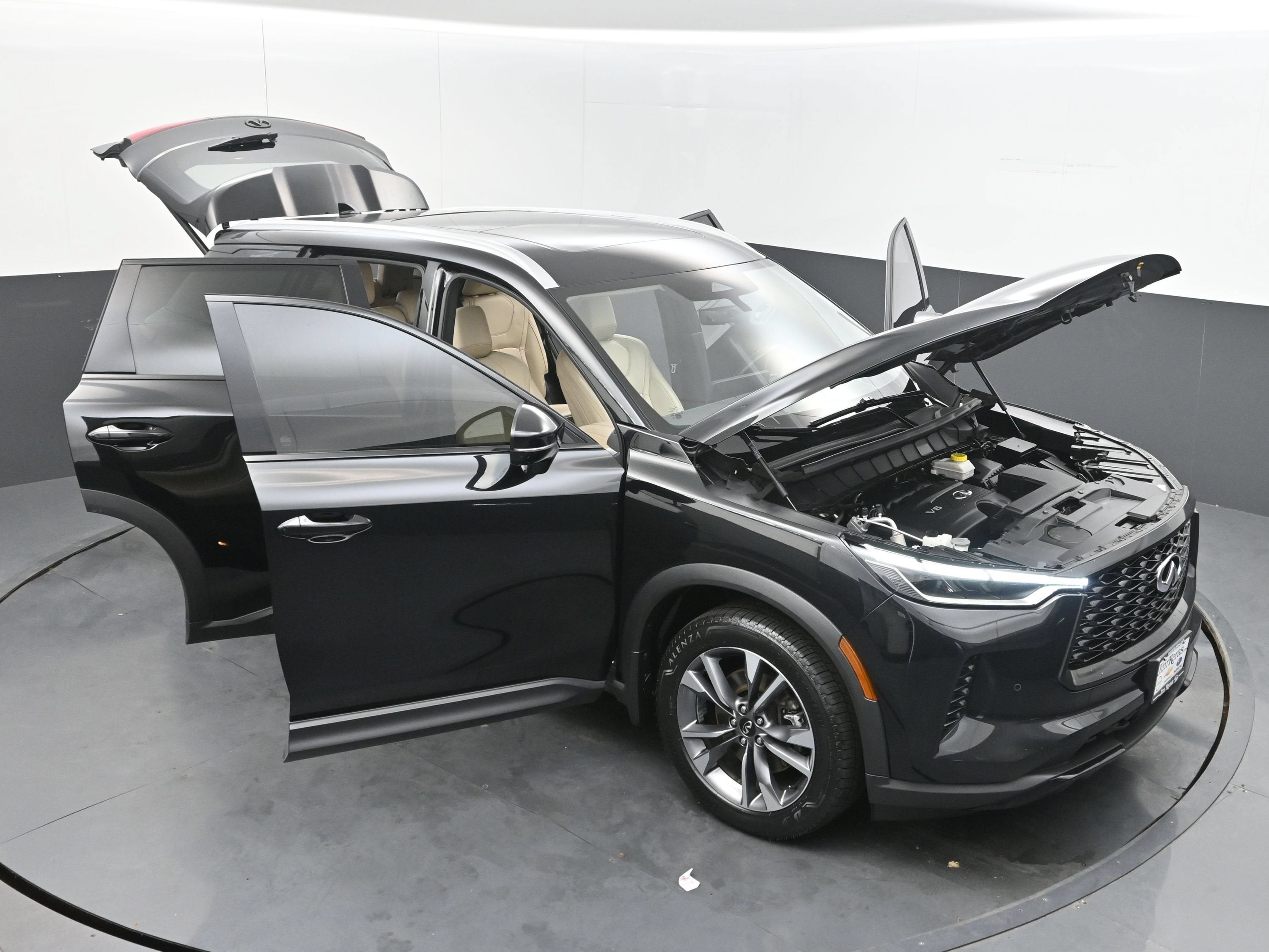 2023 INFINITI QX60 LUXE