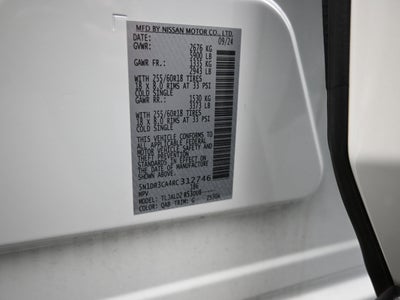 2024 Nissan Pathfinder SL