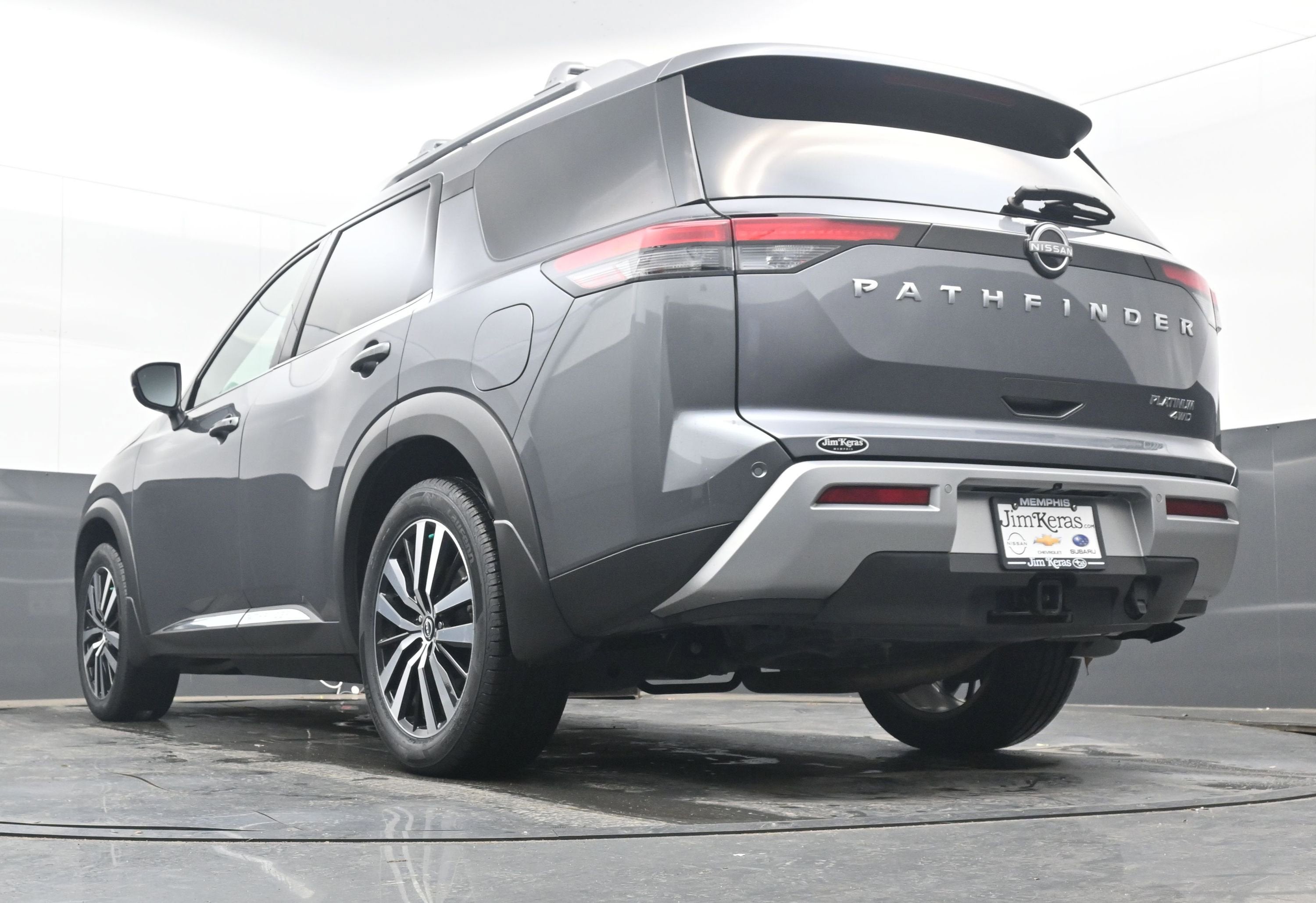 2024 Nissan Pathfinder Platinum