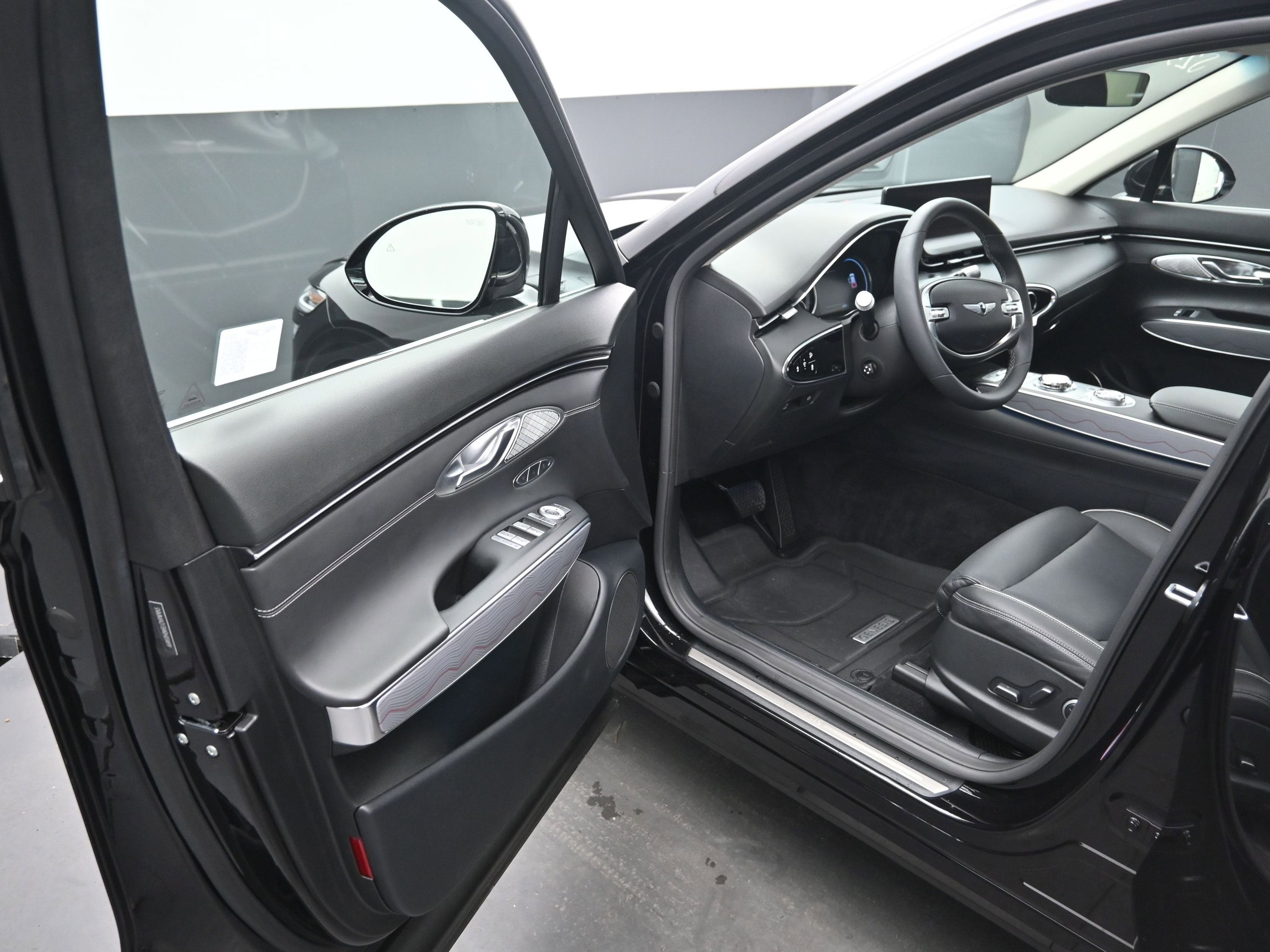 2024 Genesis GV70 2.5T