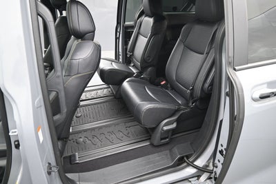 2025 Toyota Sienna Woodland Edition
