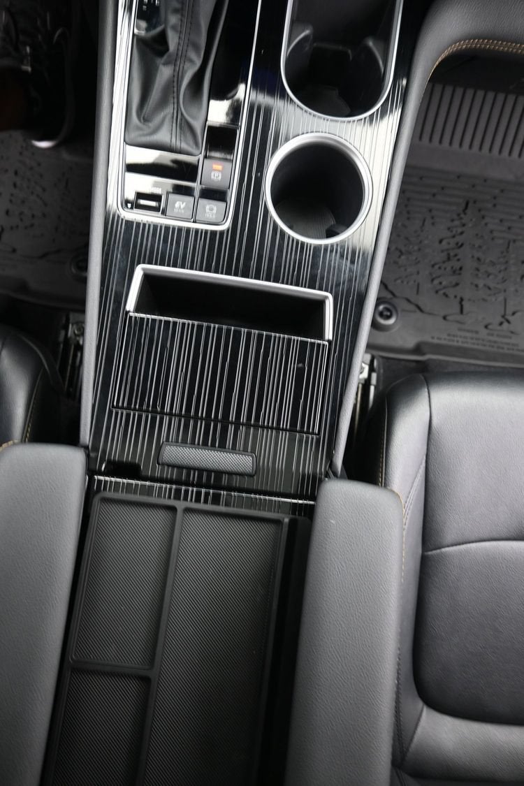 2025 Toyota Sienna Woodland Edition