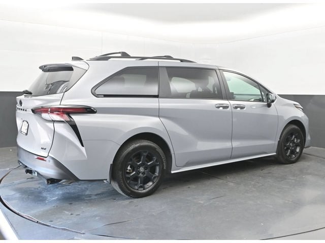 2025 Toyota Sienna Woodland Edition