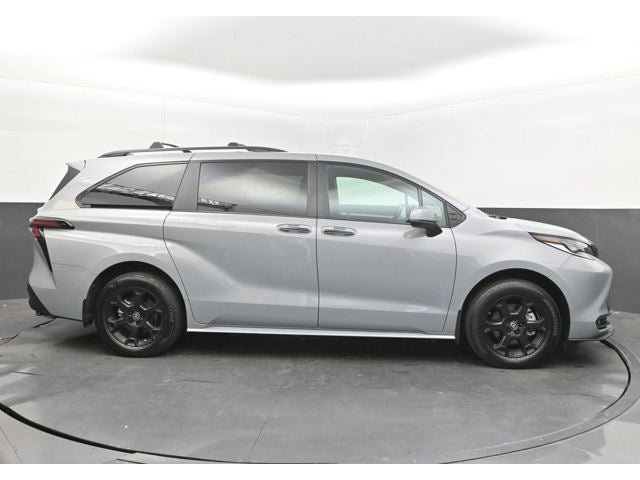 2025 Toyota Sienna Woodland Edition