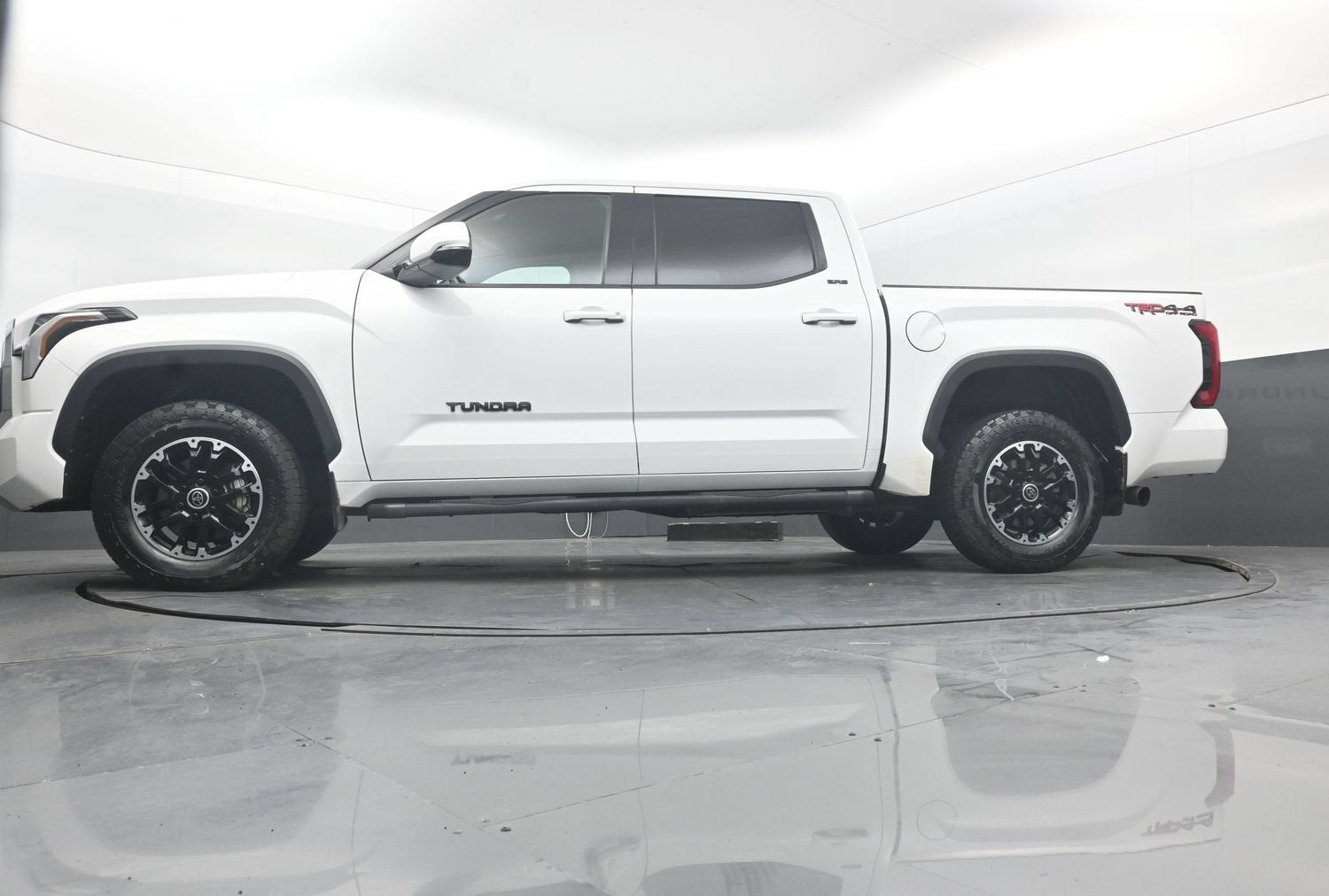 2023 Toyota Tundra 4WD SR5