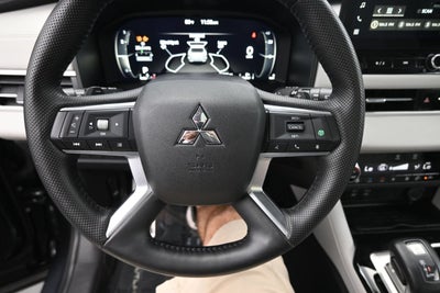 2025 Mitsubishi Outlander SEL