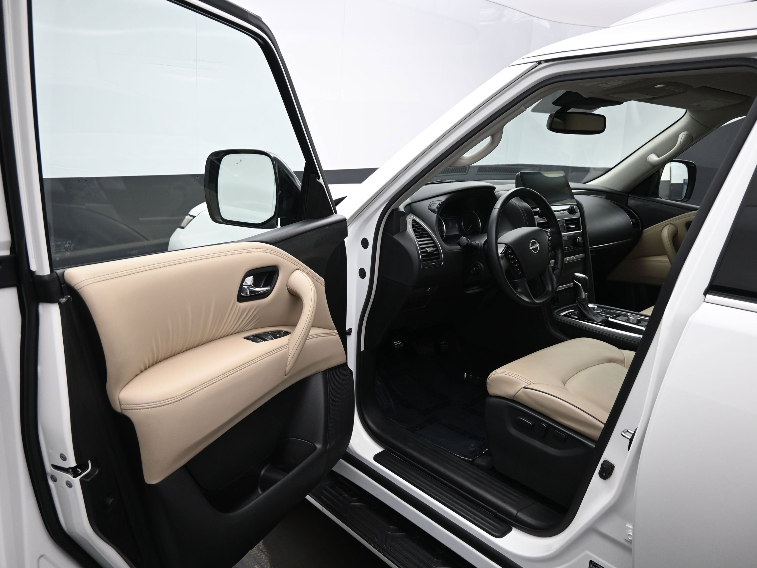 2024 Nissan Armada SV