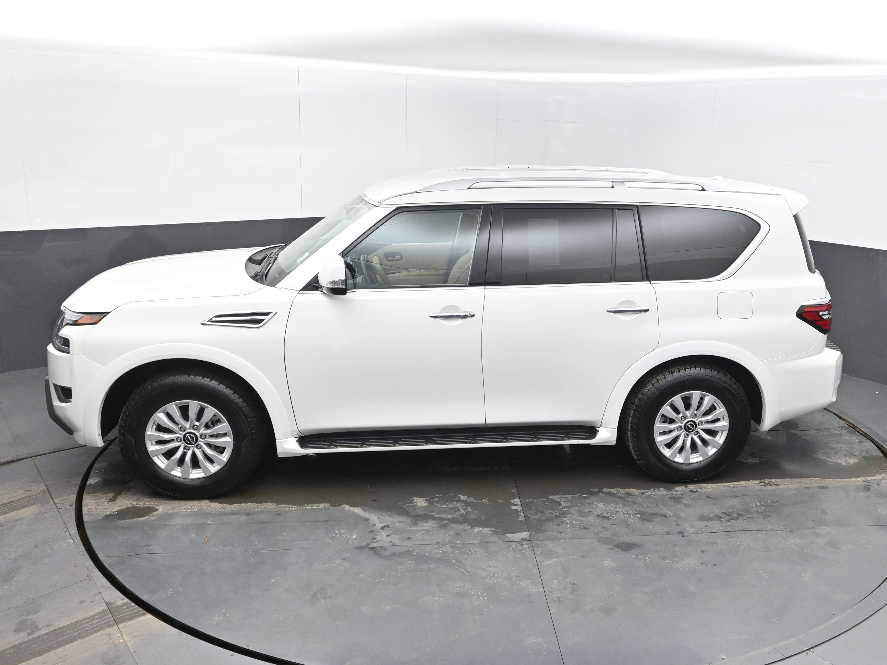 2024 Nissan Armada SV