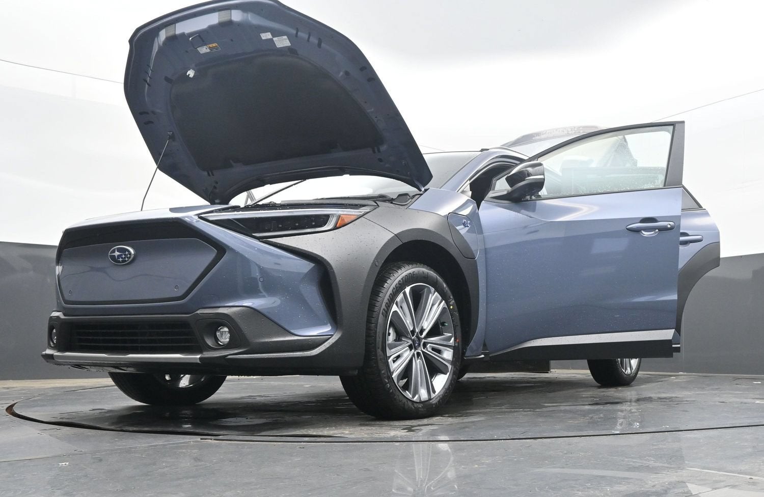 2025 Subaru Solterra Limited