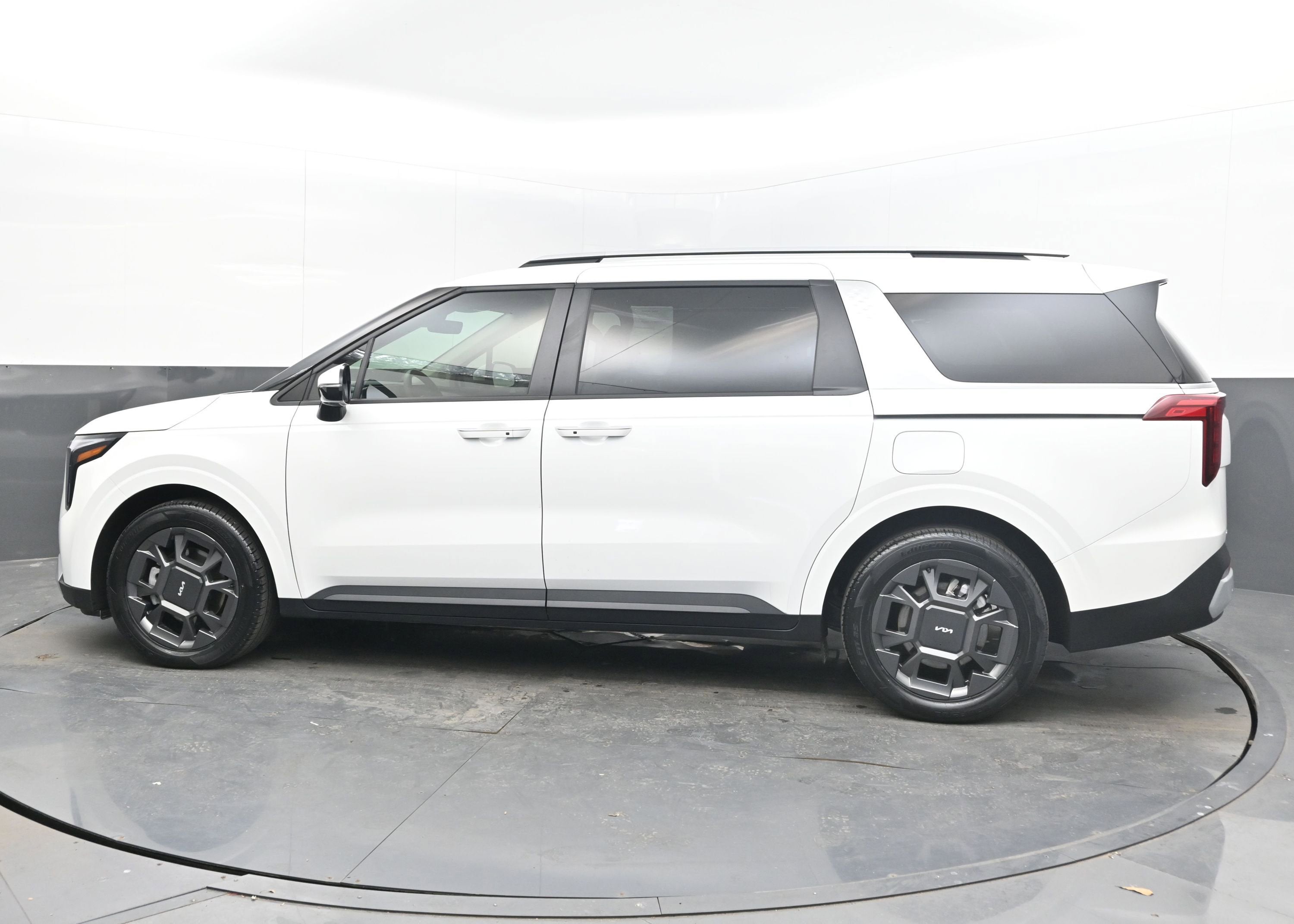 2025 Kia Carnival Hybrid EX