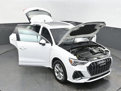 2024 Audi Q3 S line Premium