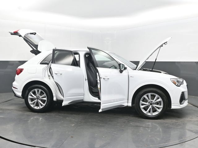 2024 Audi Q3 S line Premium