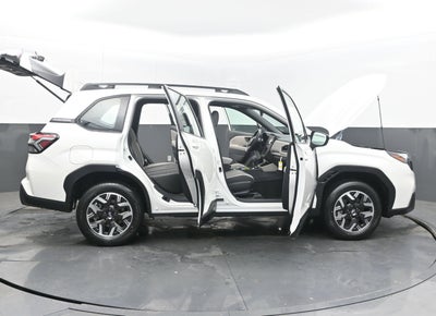 2026 Subaru FORESTER Standard Model