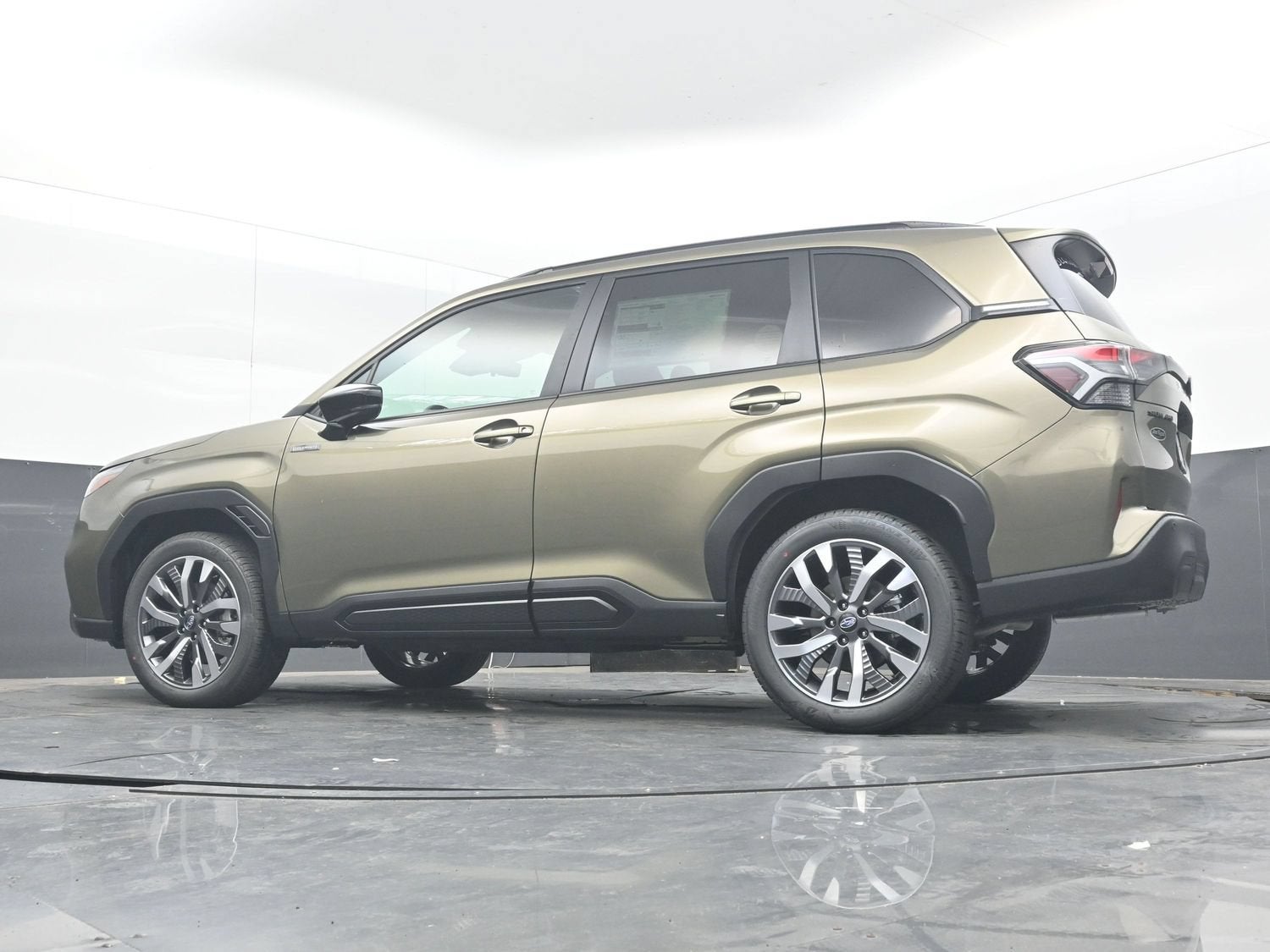 2026 Subaru FORESTER Touring Hybrid