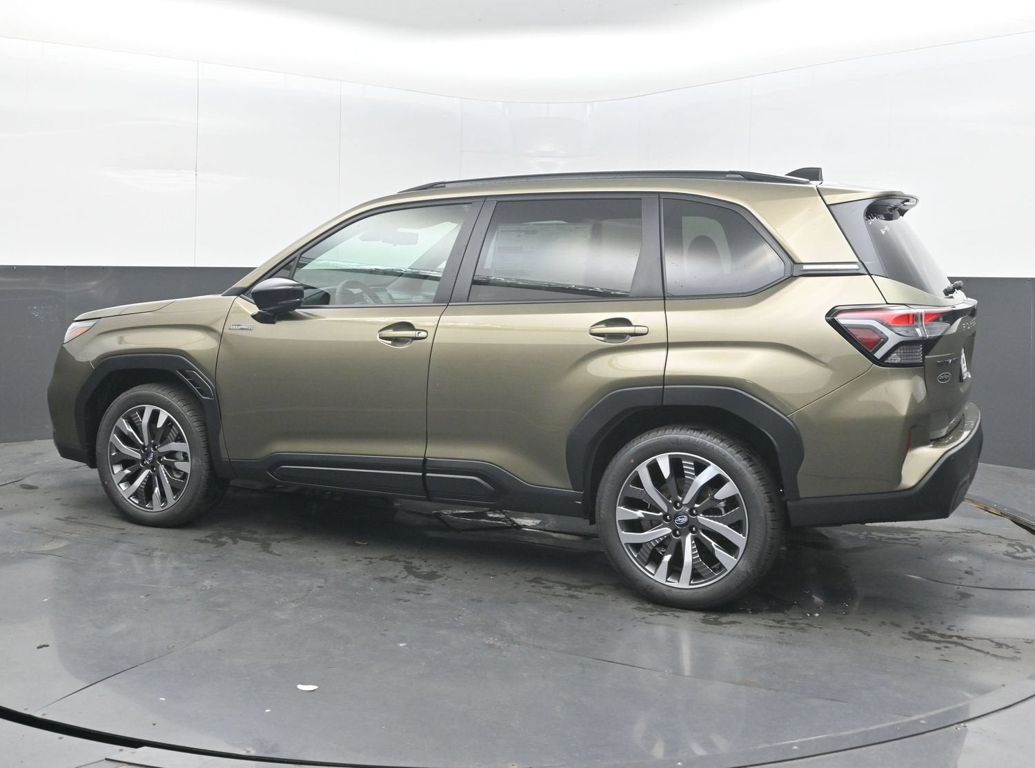 2026 Subaru FORESTER Touring Hybrid