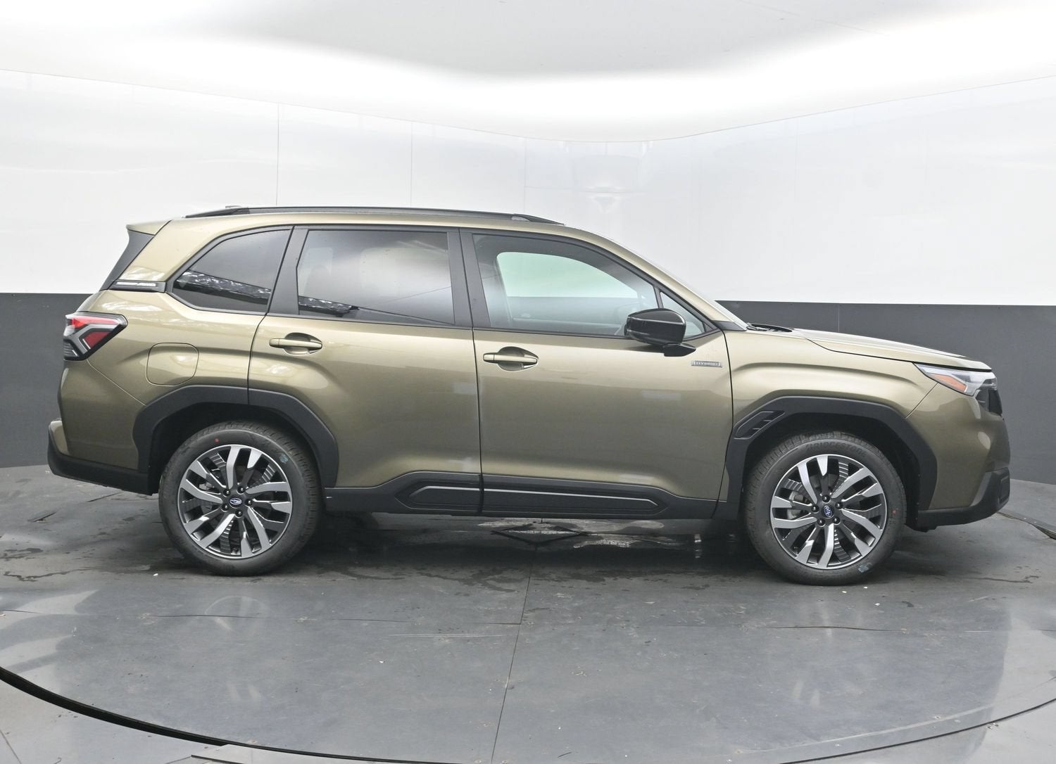 2026 Subaru FORESTER Touring Hybrid