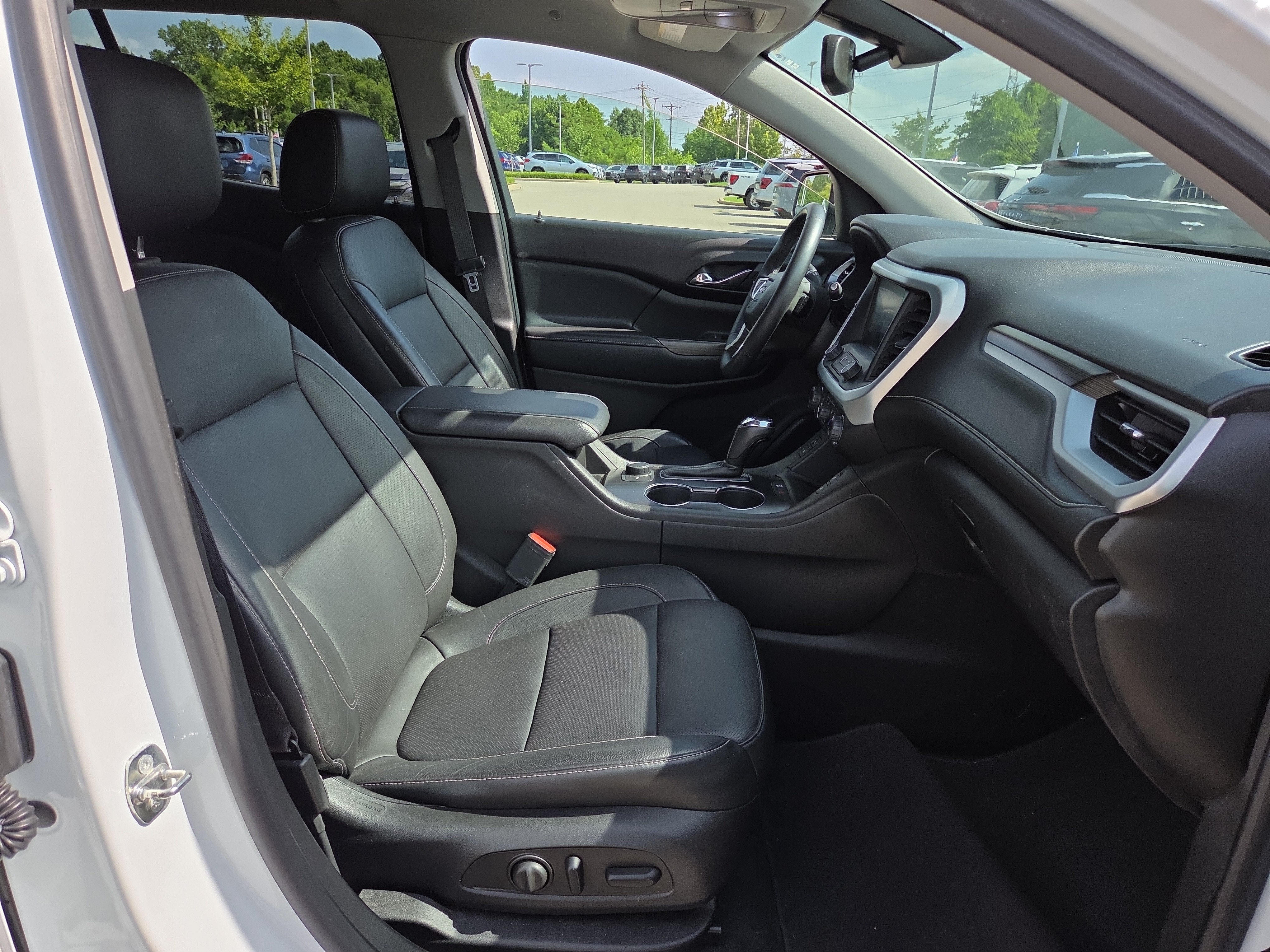2017 GMC Acadia SLT