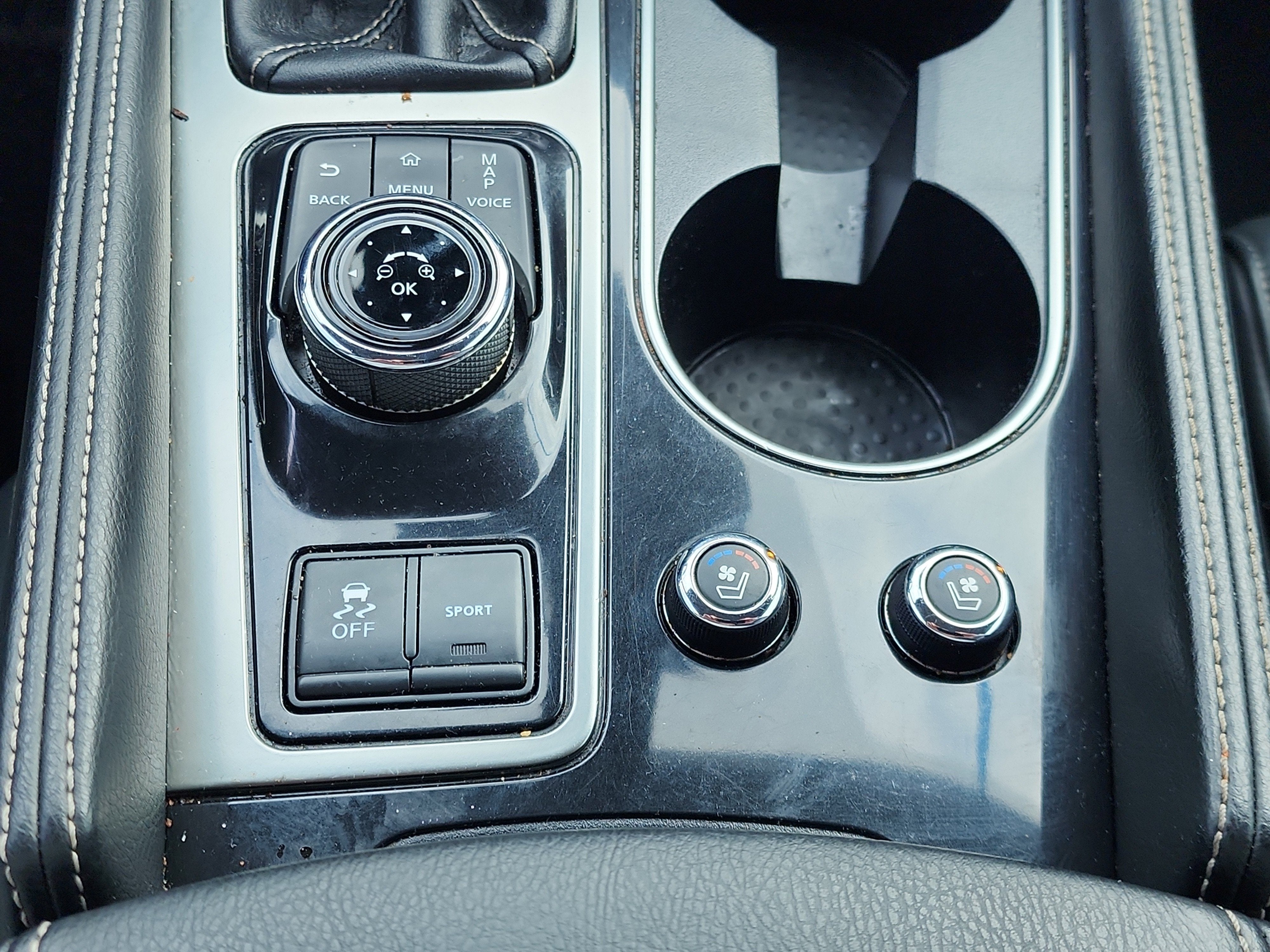 2023 Nissan Maxima Platinum