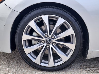 2023 Nissan Maxima Platinum