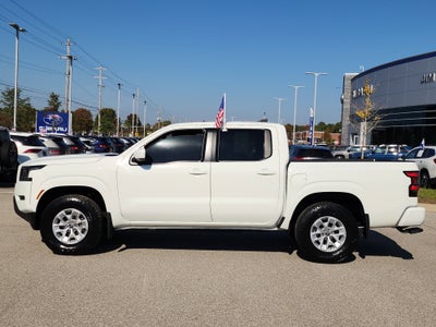 2024 Nissan Frontier SV