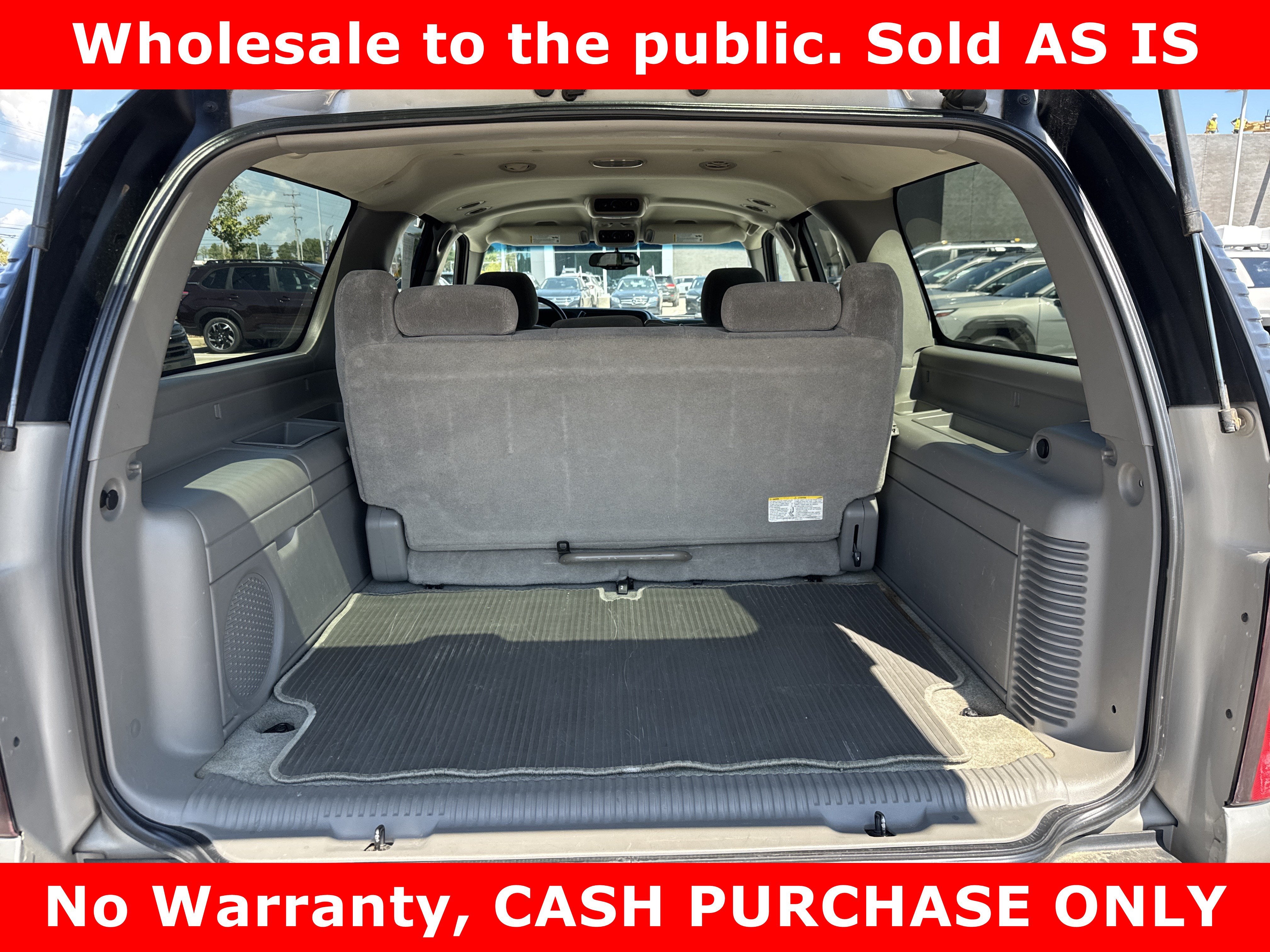 2004 Chevrolet Suburban LS