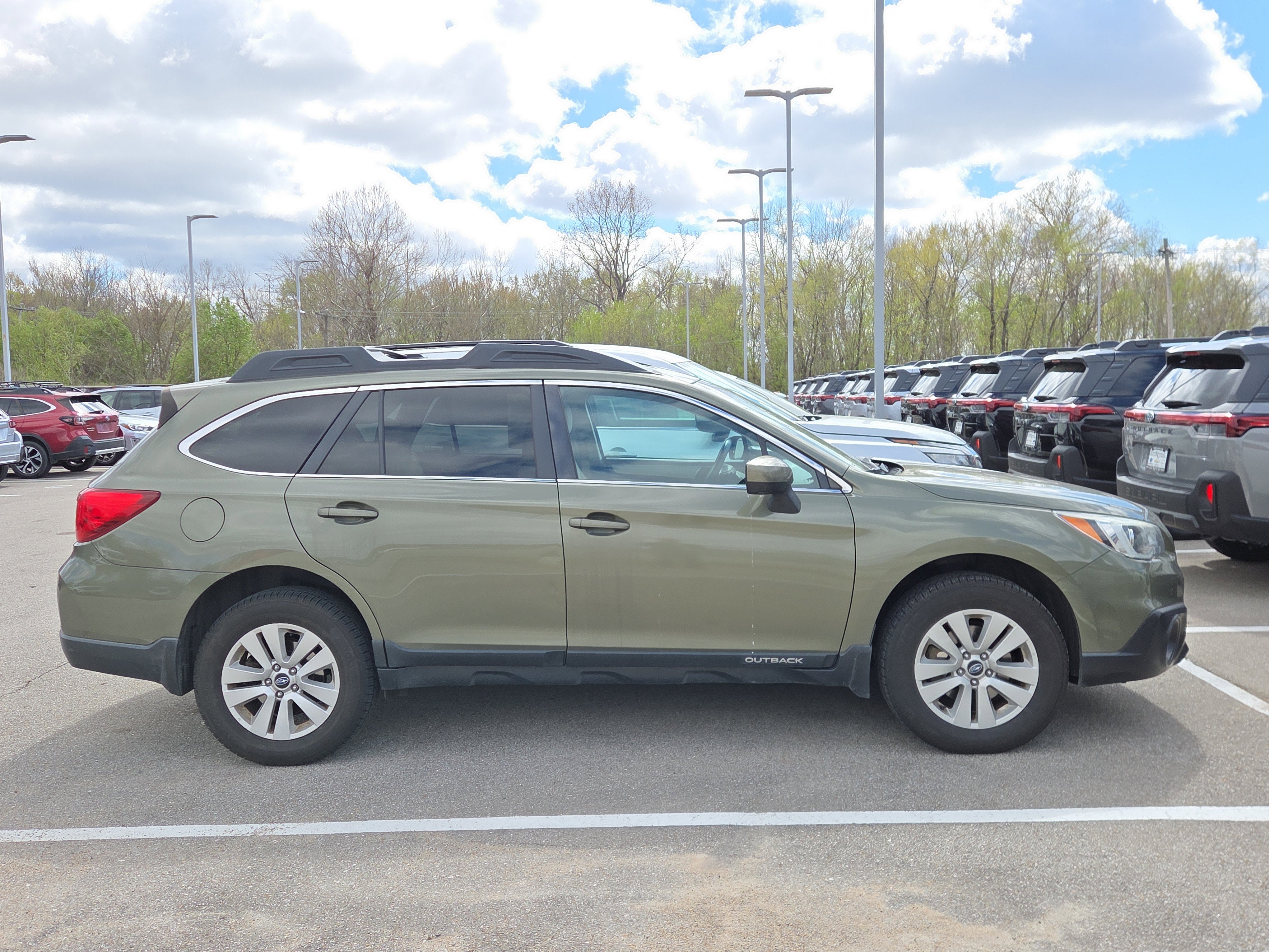 2016 Subaru Outback 2.5i Premium