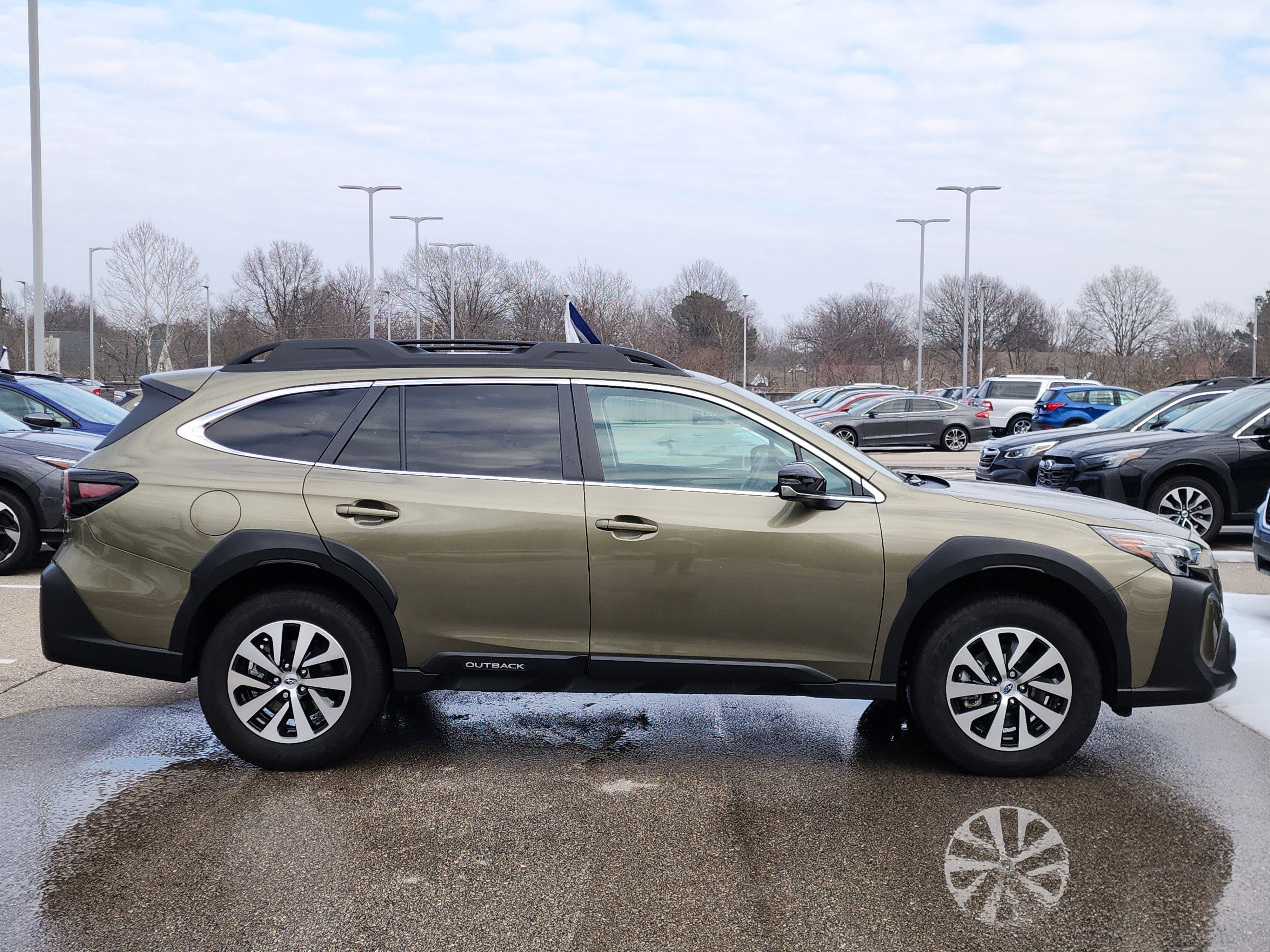 2025 Subaru Outback Premium