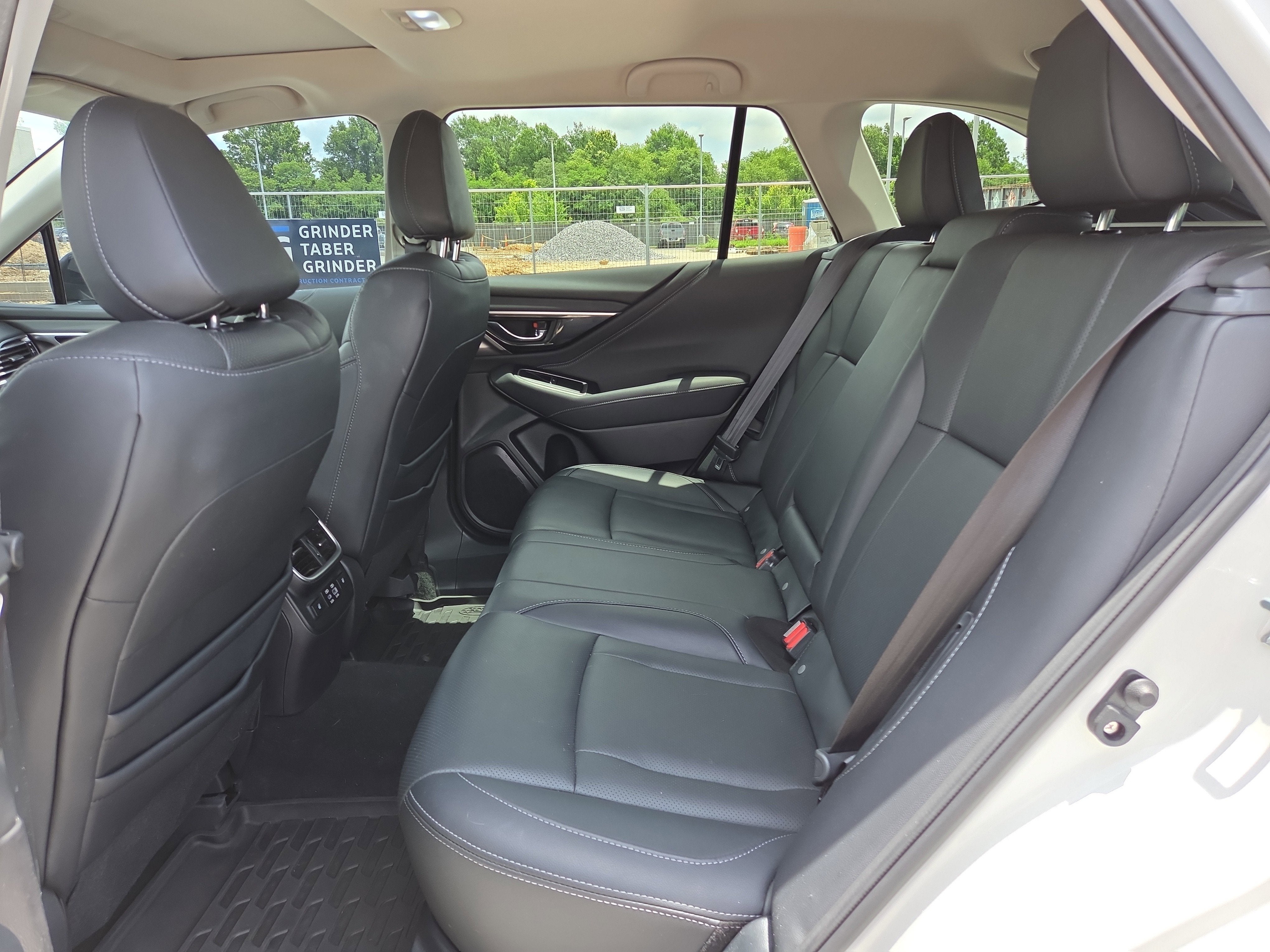 2023 Subaru Outback Touring