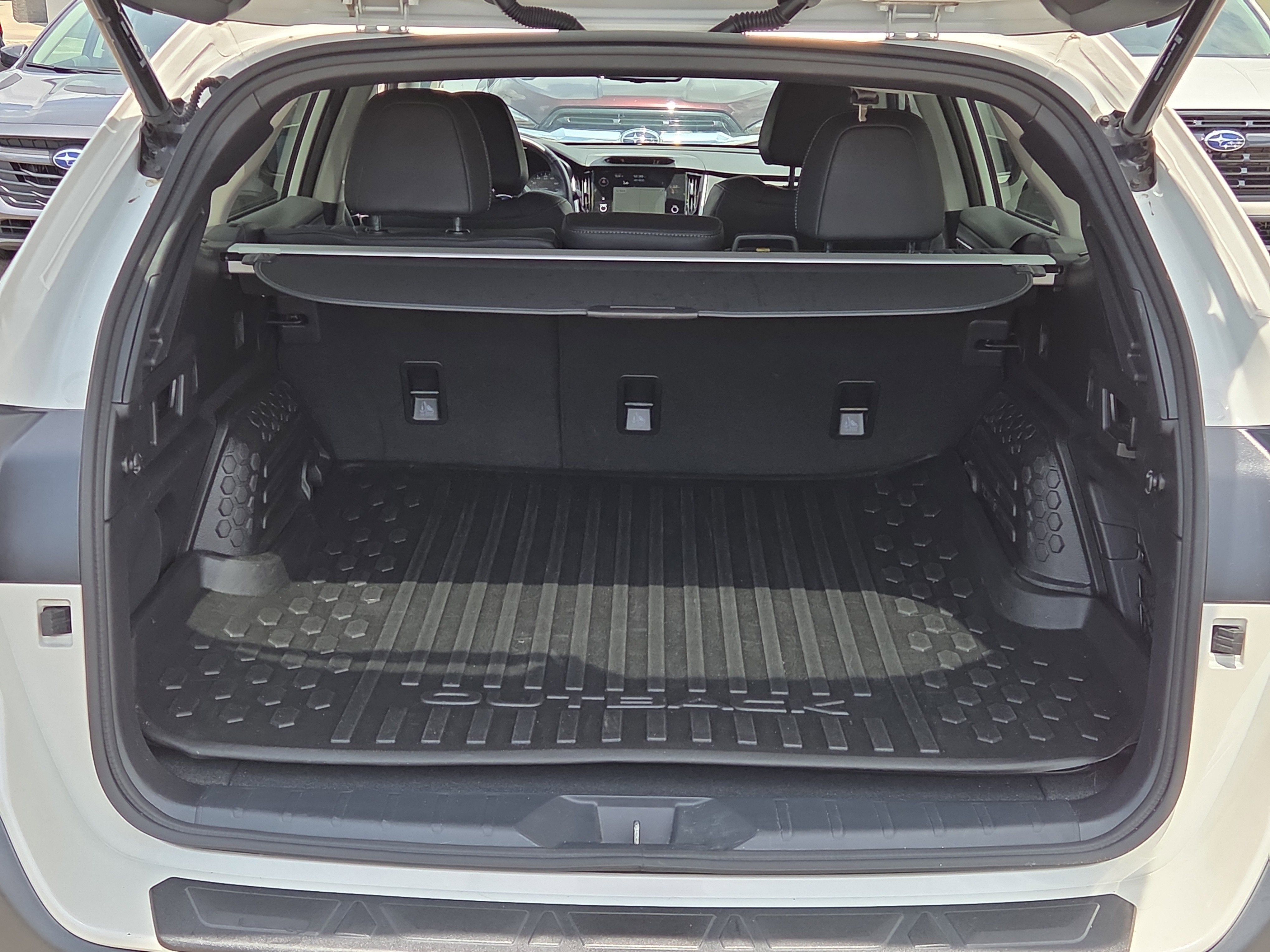2023 Subaru Outback Touring