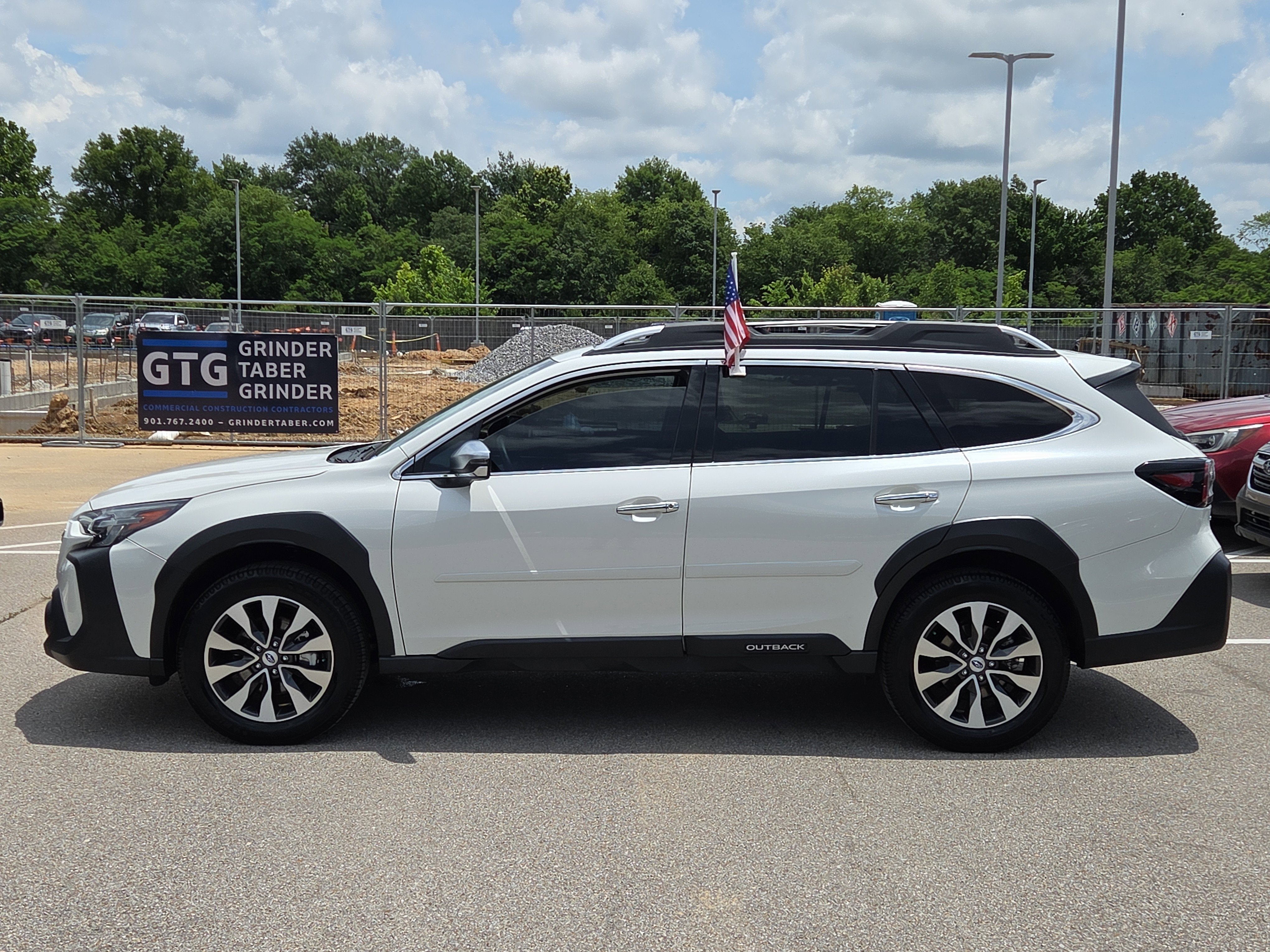2023 Subaru Outback Touring