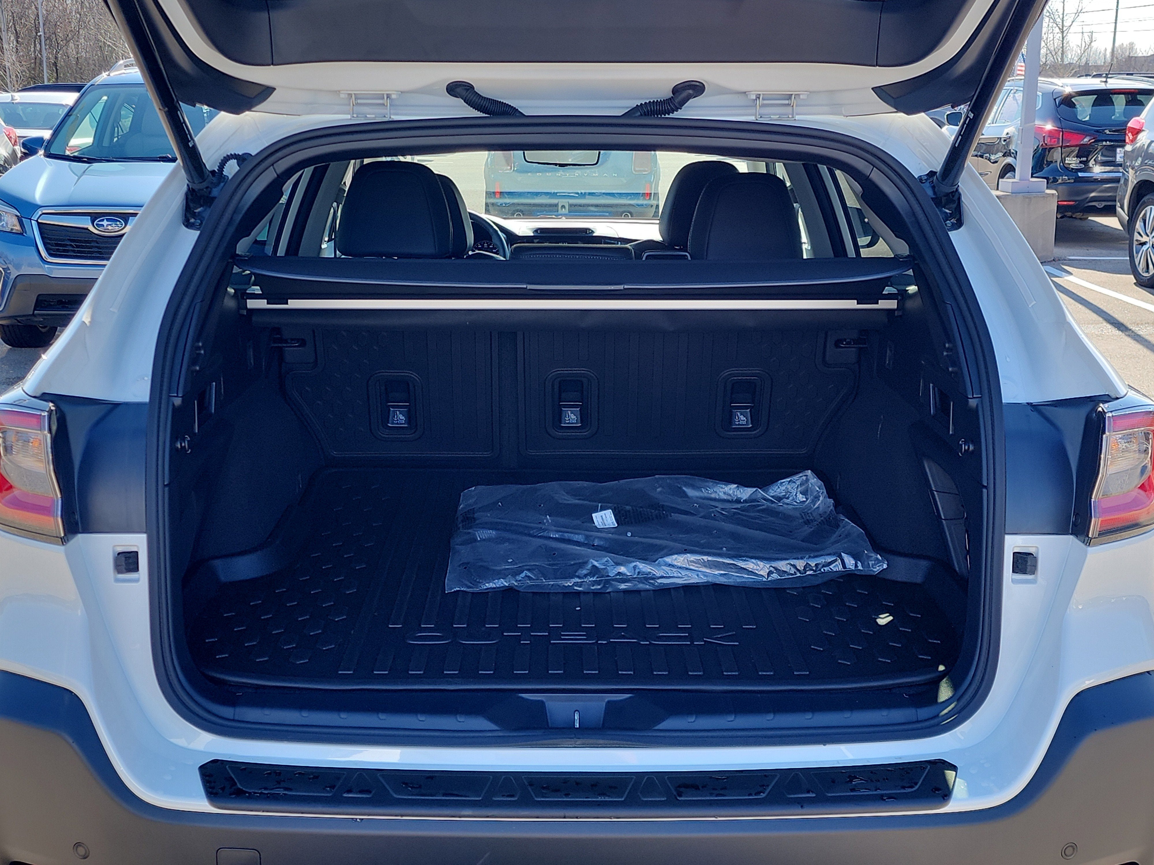 2025 Subaru Outback Touring XT