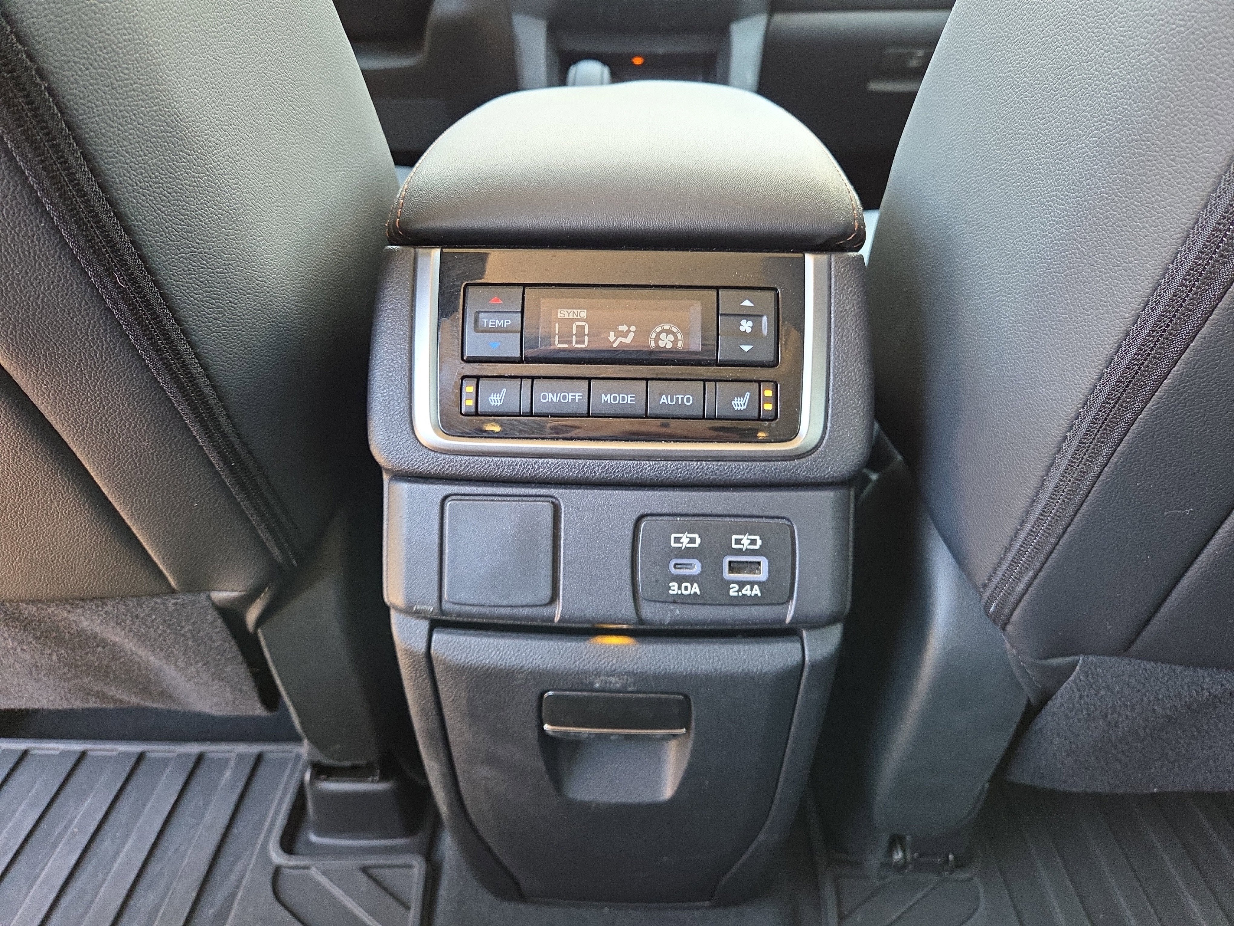 2025 Subaru Ascent Limited Bronze Edition