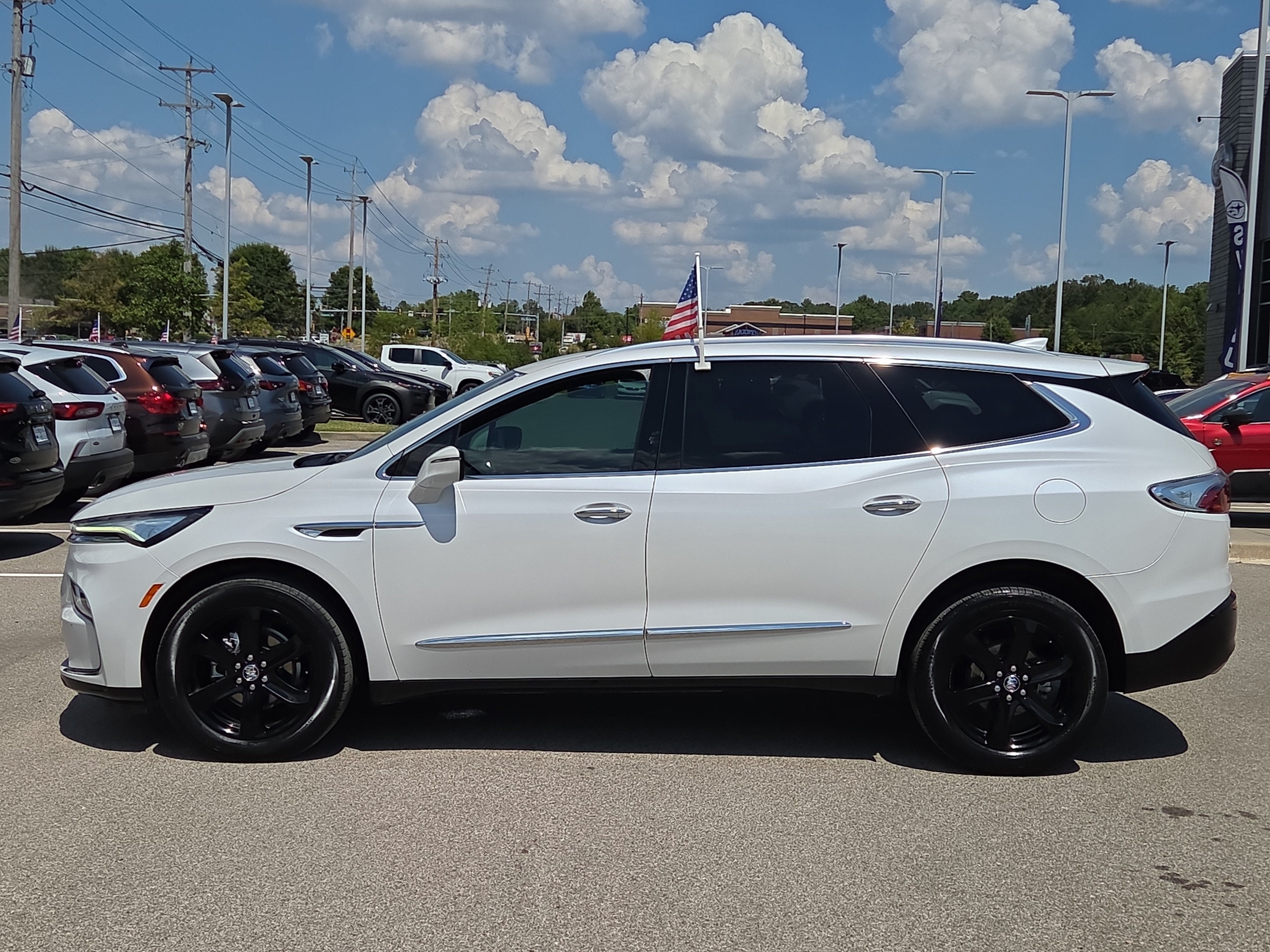 2023 Buick Enclave Essence